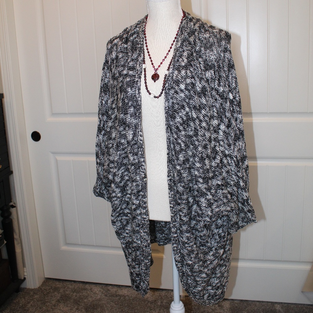 Comfortable Oversize ASymmetrical Cardigan Sweater